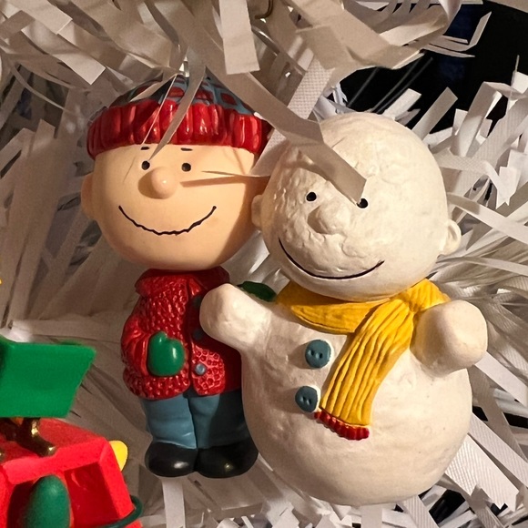 Peanuts Holiday Lucy Snoopy Woodstock Linus Ornaments Retro 9s